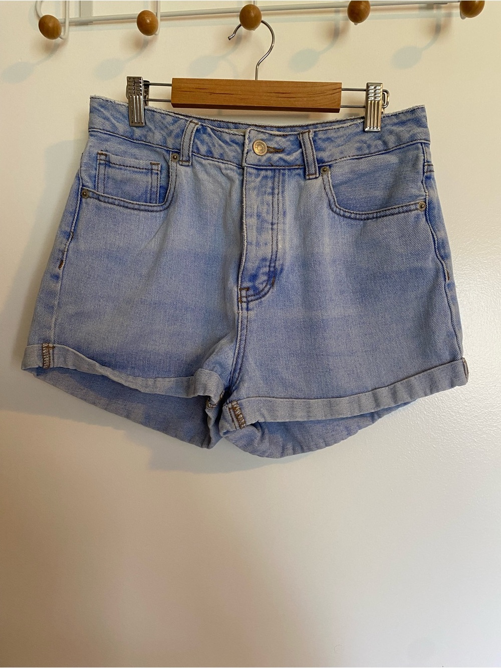 Brandy Melville Light Blue Washed Denim High-Rise Shorts - Picture 1 of 6